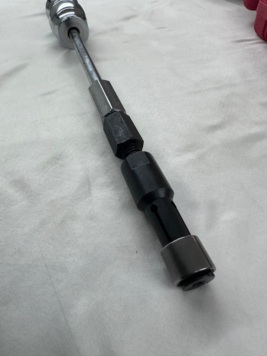 Rotary engine pilot bearing puller