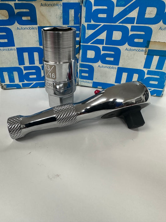 Slim 13/16" spark plug socket & stubby 3/8 drive rachet kit